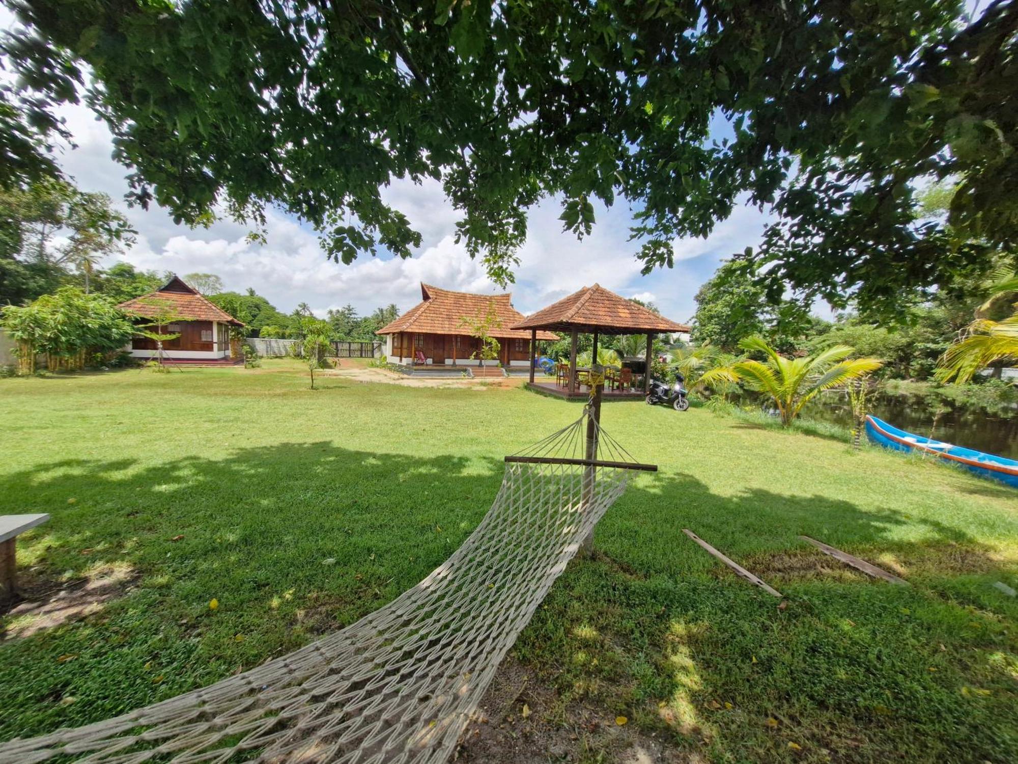 Gypsea Marari Bed & Breakfast Alappuzha ภายนอก รูปภาพ