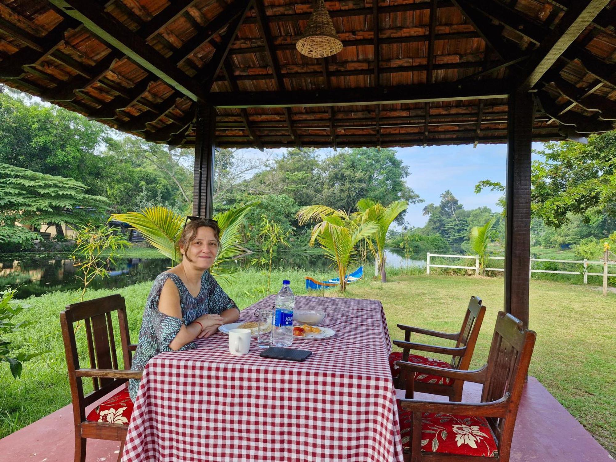 Gypsea Marari Bed & Breakfast Alappuzha ภายนอก รูปภาพ